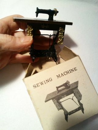 Vintage Style Miniature Black Sewing Machine Wood Doll House Furniture