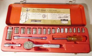 Rare Vintage Fleet Tools 20 Pc.  Sae 1/4 " 3/8 " Dr.  Socket Ratchet Set Metal Case