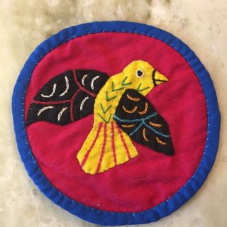 2 Vintage Kuna Mola Hand Sewn 3” Bird Toucan Patches Applique Art 3