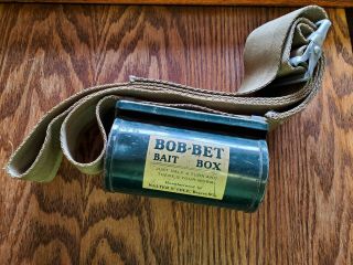 Vintage Metal Bob Bet Bait Box