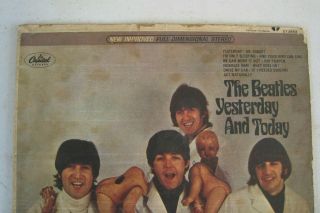 The Beatles Yesterday & Today Butcher Cover with Record Stereo ST2553 RARE 2