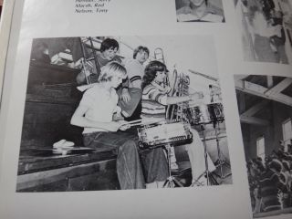 Kurt Cobain 8th Grade 1981 Sylvan Yearbook Year Book W/ Many Photos Very Rare