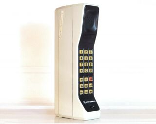 MOTOROLA DYNATAC 8000X UK - FIRST BRICK CELL PHONE VINTAGE RETRO RARE MUSEUM 2