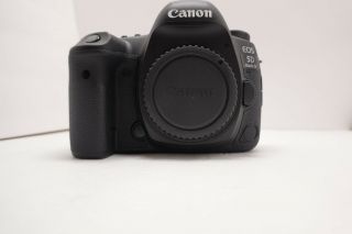 Canon Eos 5d Mark Iv Camera - Body Only,  Rarely