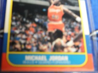 1986 - 1987 Fleer Michael Jordan RC 57 Shape Rare Basketball Card 2
