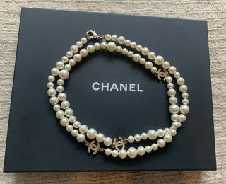 Authentic Rare Classic Chanel Gold Crystal Pearl Necklace Long