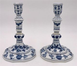 Rare Pair Antique Meissen Flow Blue Onion Porcelain Candlesticks 19th C