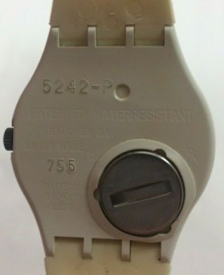 Swatch Extremely Rare Vintage Watch GW104 “DOTTED SWISS” 1985 3