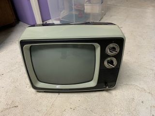 Rare 1978 Sharp Skb - 1210a B&w 12” Portable Television - Space Age Design - Mod