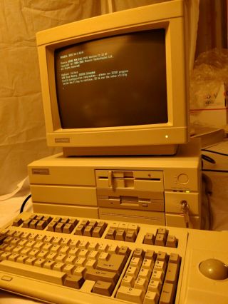 ULTRA Rare Vintage HYUNDAI 386C Computer & Monitor 2