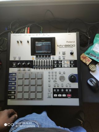Roland Mv - 8800 Sampler/drum Machine/ Workstation With Rare Mv8 - Op1 Installed