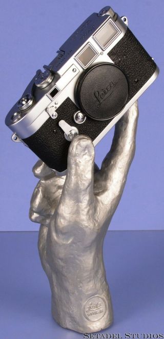 Leica Leitz Vintage Camera Lens Display Hand Eigentum Stand Rare M2 M3 M4 M6 Mp