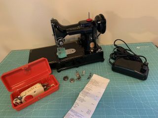 Singer Sewing Machine 222k Rare Red S Featherweight.