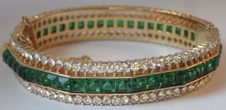 Rare Vintage Trifari Gold Plate Invisibly Set Emerald Green Rhinestone Bracelet