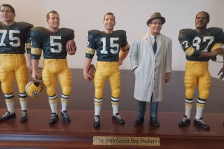 Danbury 1966 Green Bay Packers NFL Figurine ' s Vince Lombardi RARE 3