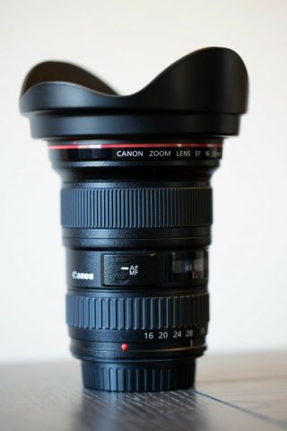 Canon EF 16 - 35mm f/2.  8 L II USM Lens (USA) very rarely 3