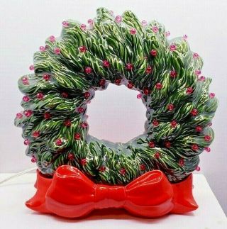 Rare & Wonderful Vintage Ceramic Light Up Christmas Wreath Pink Lights 11.  5 " Tal