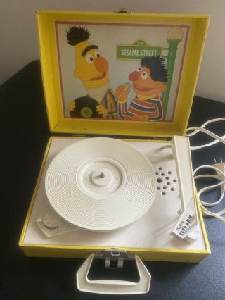 Vintage 1981 Sesame Street Record Player Bert And Ernie Rare Vinyl Playtime 2
