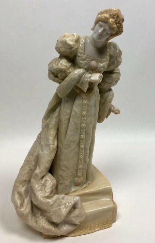 Rare Royal Doulton Burslem Vellum Figurine Ellen Terry As Queen Catherine Noke