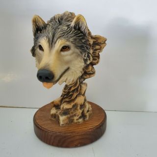 Rare Before The Chase Wolf Sculpture By Stephen Herrero S