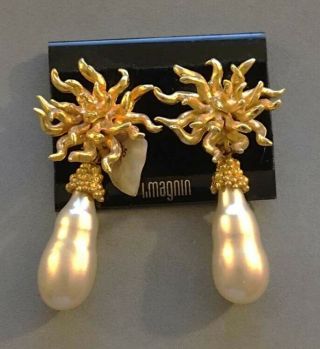 Rare Hervé Van Der Straeten Gold Coral Huge Faux Pearl Clip Earrings On Card