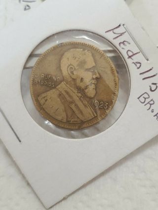 Guatemala 1923 5 Pesos,  Scarce One Year Type Rotation Medal Very Rare