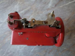 VTG OLD VERY RARE RED SINGER 20 SEWHANDY CHILD ' S HAND CRANK SEWING MACHINE TOY 3