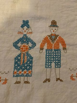 RARE Vintage Embroidered Rectangle Tablecloth Love Birds Wedding Couple 3