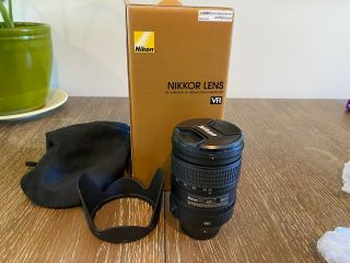 Nikon Af - S Fx Nikkor 28 - 300mm F/3.  5 - 5.  6g Ed Vr Zoom Lens.  Rarely,  Great