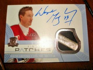 11/12 The Cup Wayne Gretzky Signature Patch Auto /35 Ssp Rare $$