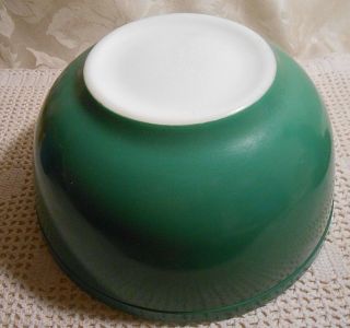 Pyrex Primary Green Nesting Mixing Bowl 403 Rare Logo Circle of T ' s 2