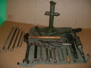 Vintage Ww2 Willys Mb Or Ford Gpw Jeep Jack With Tool Kit 1942,  43,  1944,  Rare.