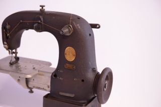 RARE SINGER 156 - 1 industrial cylinder sewing machine 2