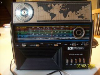 Rare Vintage Electronics International Solid State Multi - Band Radio