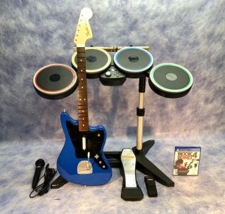 Ps4 Rock Band 4 Rivals Band - In - A - Box Jaguar Guitar Drums Microphone,  Game