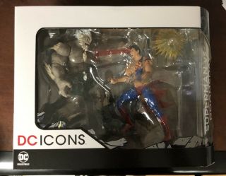 Dc Collectibles Icons Death Of Superman Vs Doomsday 29 Deluxe Figure Set