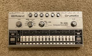 Vintage Roland Tr - 606 Tom Mod Drumatix Computer Controlled Drum Machine 80s Rare