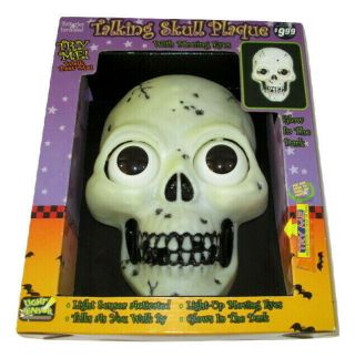 Vintage Playtronix Motion Activated Talking Skull Halloween Light Up Eyes Rare