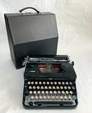 Continental 100 Typewriter With Case,  1938,  Rare Collectible,  Perfectly