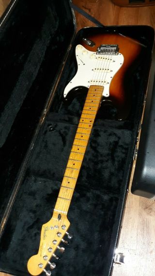 Rare Fender E Series Stratocaster Electric Guitar Mij Japan Sunburst