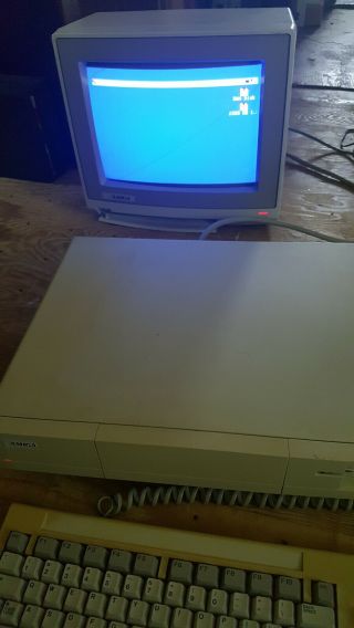 RARE Commodore AMIGA 1000 Computer w/keyboard and 1000 MOUSE 2