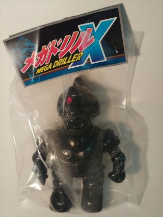 Mega Driller Blank Black Sofubi Vinyl Figure Robot Kaiju Bemon 2
