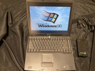 Maxed GATEWAY Pentium III 3 Windows 98 GAMING Laptop RARE VINTAGE 3.  5 FLOPPY USB 3