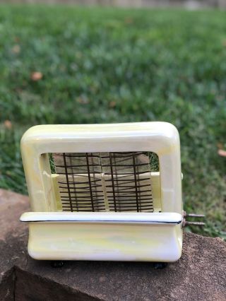 Vintage Toastrite Onyxide China Electric Toaster Pan Electric Co.  - Rare Yellow