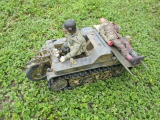 Custom WWII German Kettenkrad Medic W/1 Wounded Soldier 1:6 loose 3