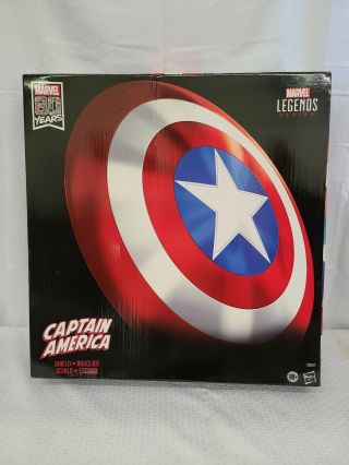 Hasbro Marvel Legends Series Captain America Classic Shield