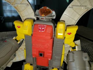 Hasbro Transformers G1 Autobot Omega Supreme 2
