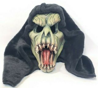 Vintage Rare 1977 Be Something Studios Green Female Fang Face Halloween Mask
