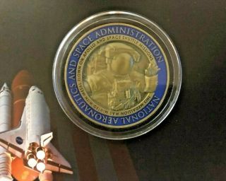 Rare NASA Space Flight Awareness SFA Team Award Coin - - Flown Metal Apollo 2