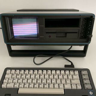 Commodore SX - 64 Executive Portable Computer RARE Complete Powers Up 2